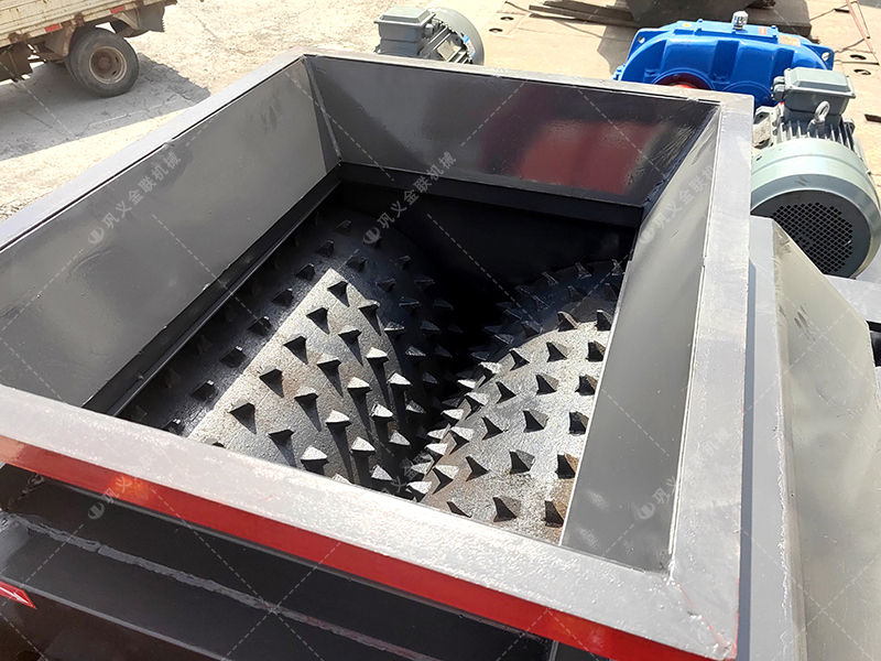 硅酸盐制品产业升级，双齿辊破碎机扮演了什么角色？